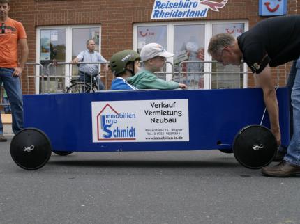 3.Seifenkistenrennen in Weener 2011 (Soapboxderby.de)