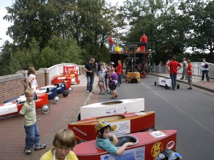 3.Seifenkistenrennen in Weener 2011 (Soapboxderby.de)