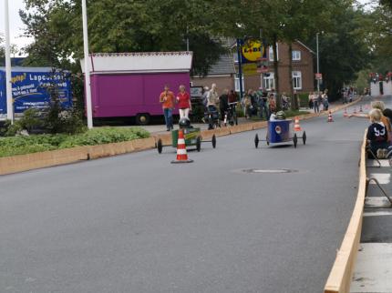 3.Seifenkistenrennen in Weener 2011 (Soapboxderby.de)