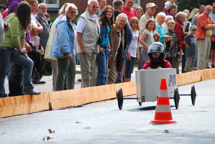 3.Seifenkistenrennen in Weener 2011 (Soapboxderby.de)