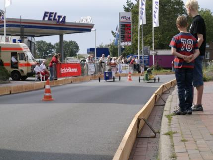 3.Seifenkistenrennen in Weener 2011 (Soapboxderby.de)