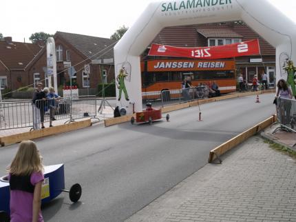 3.Seifenkistenrennen in Weener 2011 (Soapboxderby.de)