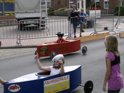 3.Seifenkistenrennen in Weener 2011 (Soapboxderby.de)