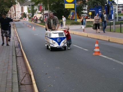 3.Seifenkistenrennen in Weener 2011 (Soapboxderby.de)